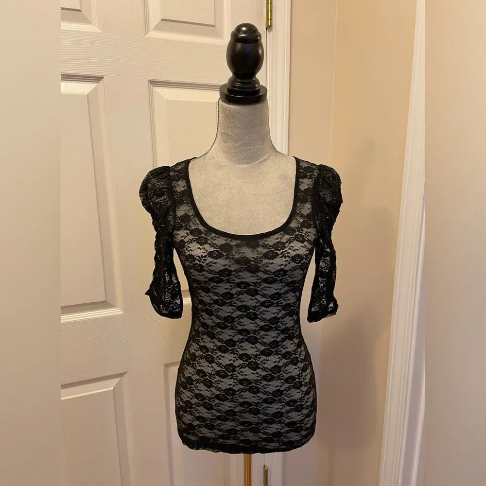 Black lace top - Picture 1 of 4